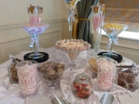 candy-buffet-orsett-hall-gold-room