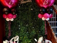 balloon-columns-heart-tops