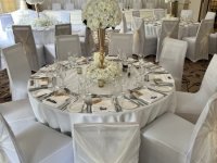 trumpet-vase-room-decor-with-grecian